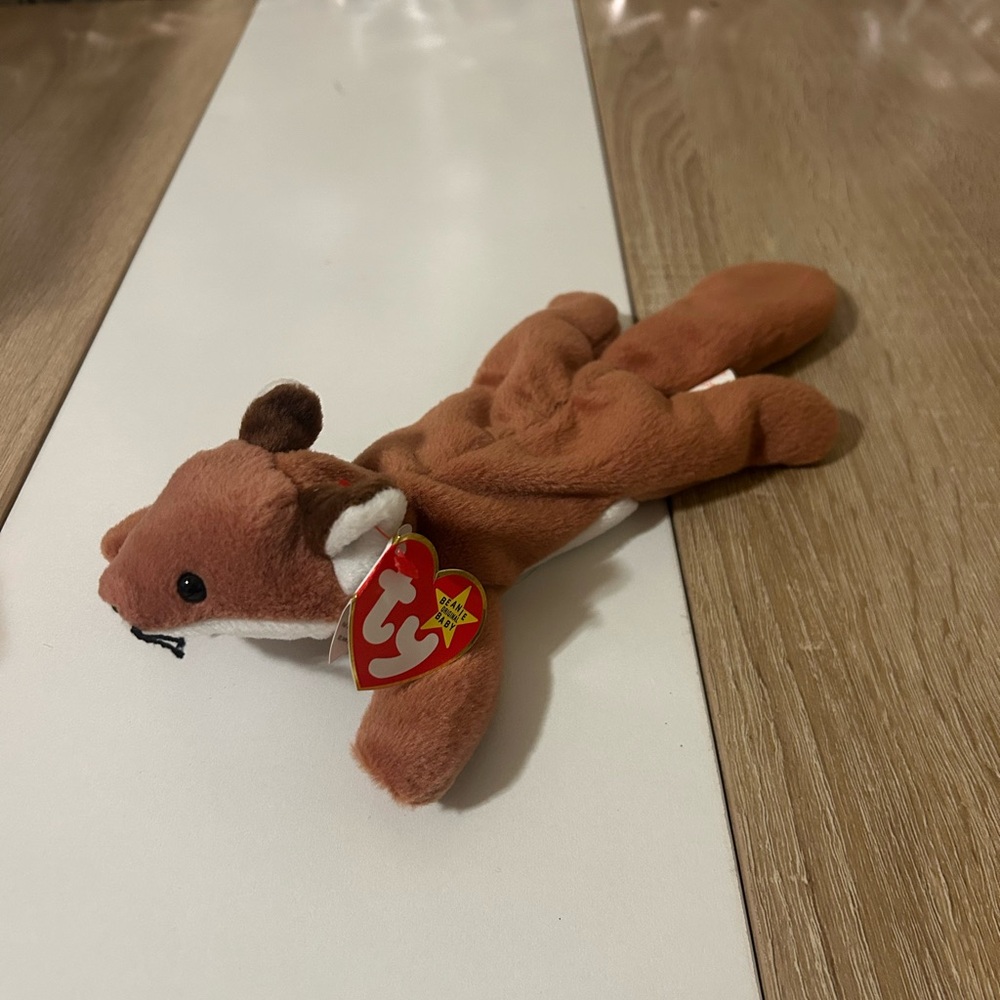 Ty Beanie Baby - Sly the Fox Plush - GREAT CONDITION! 4th Generation Tag